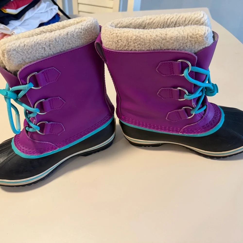 Sorel Snow Boots Size 3